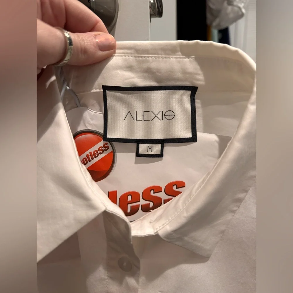 Alexis Blouse - Picture 9 of 10